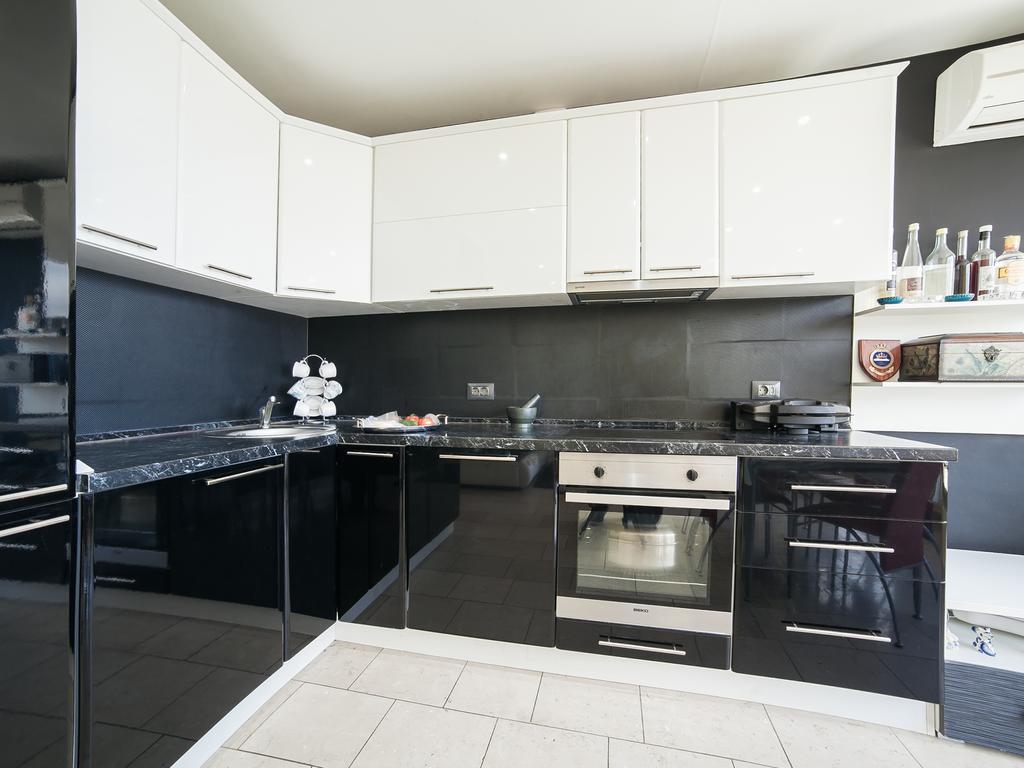 Apartments Princess View Свети-Стефан Экстерьер фото
